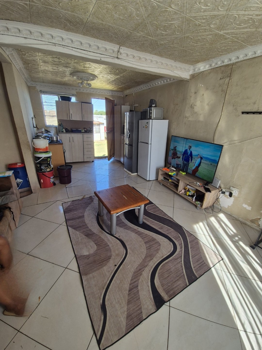 2 Bedroom Property for Sale in Kwa Nobuhle Eastern Cape